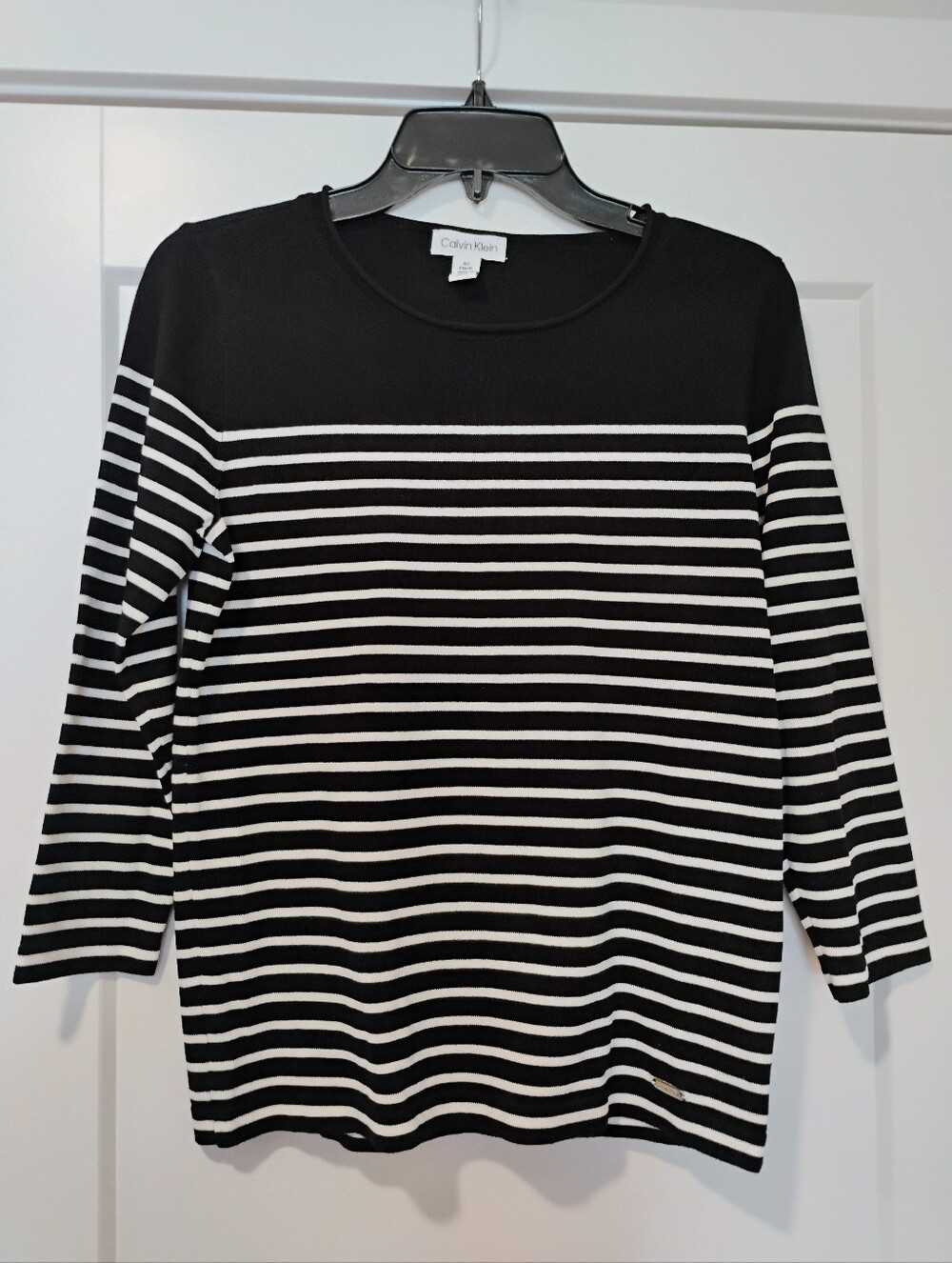 NWT S Calvin Klein 3/4 Sleeve White And Black Horizontal Stripe Sweater NEW